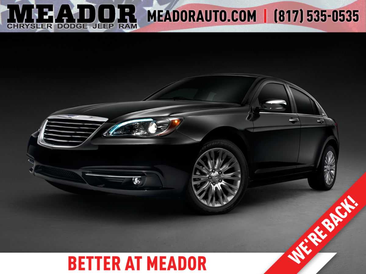 2013 Chrysler 200 Touring's photo