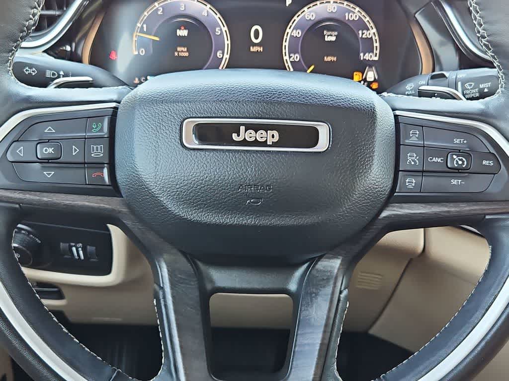 Thumbnail: 2022 Jeep Grand Cherokee - 23