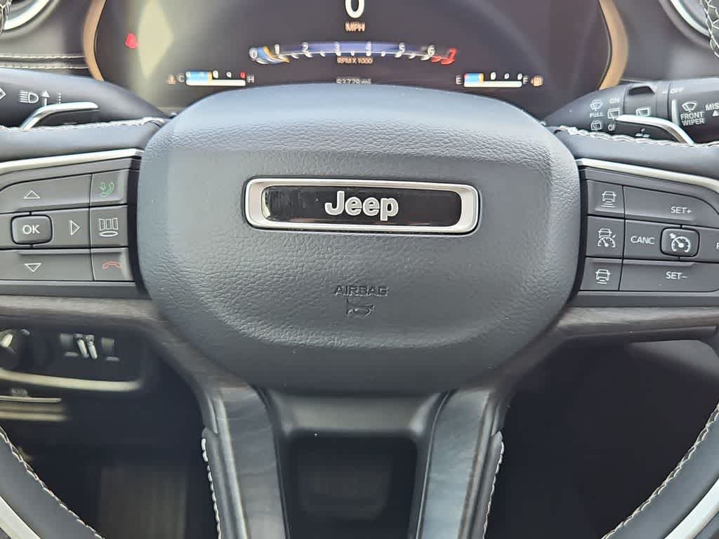 Thumbnail: 2023 Jeep Grand Cherokee - 23