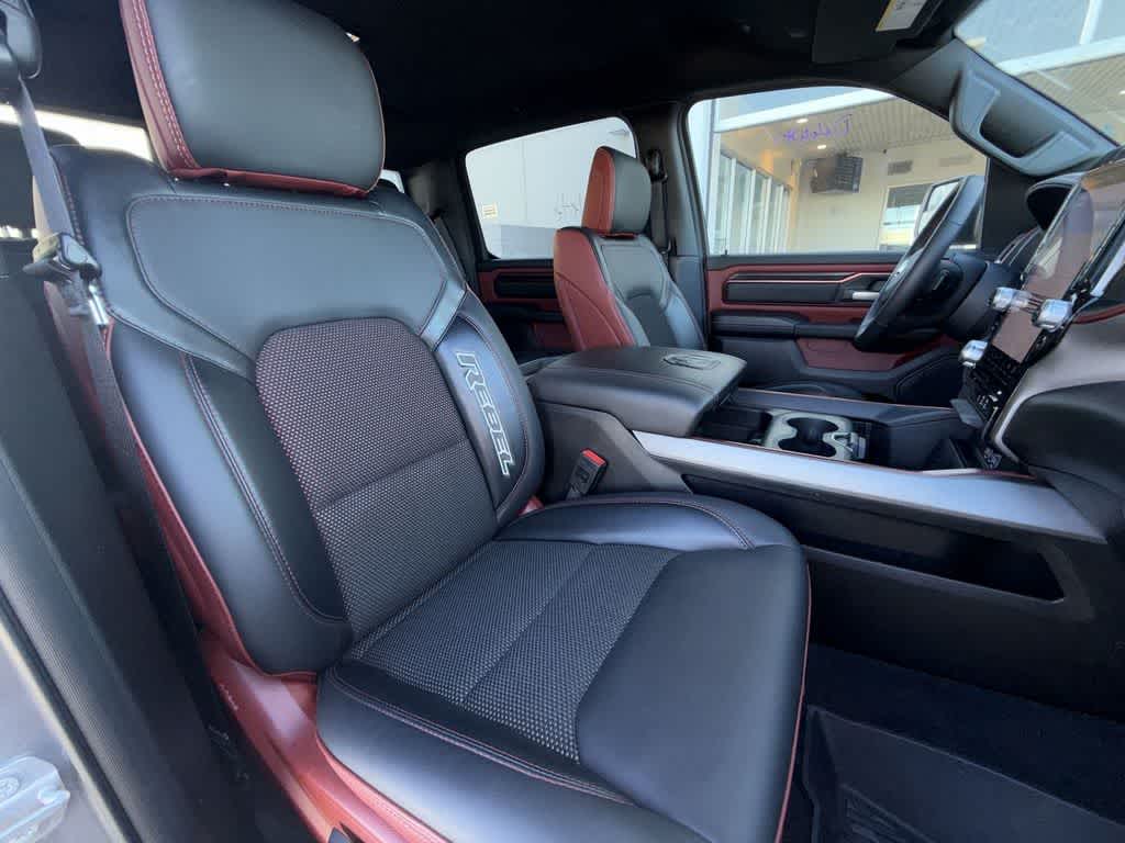 Thumbnail: 2025 RAM 1500 - 15