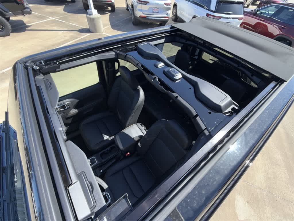 Thumbnail: 2025 Jeep Wrangler - 28