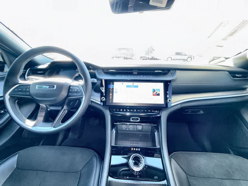 Thumbnail: 2026 Jeep Grand Cherokee - 15