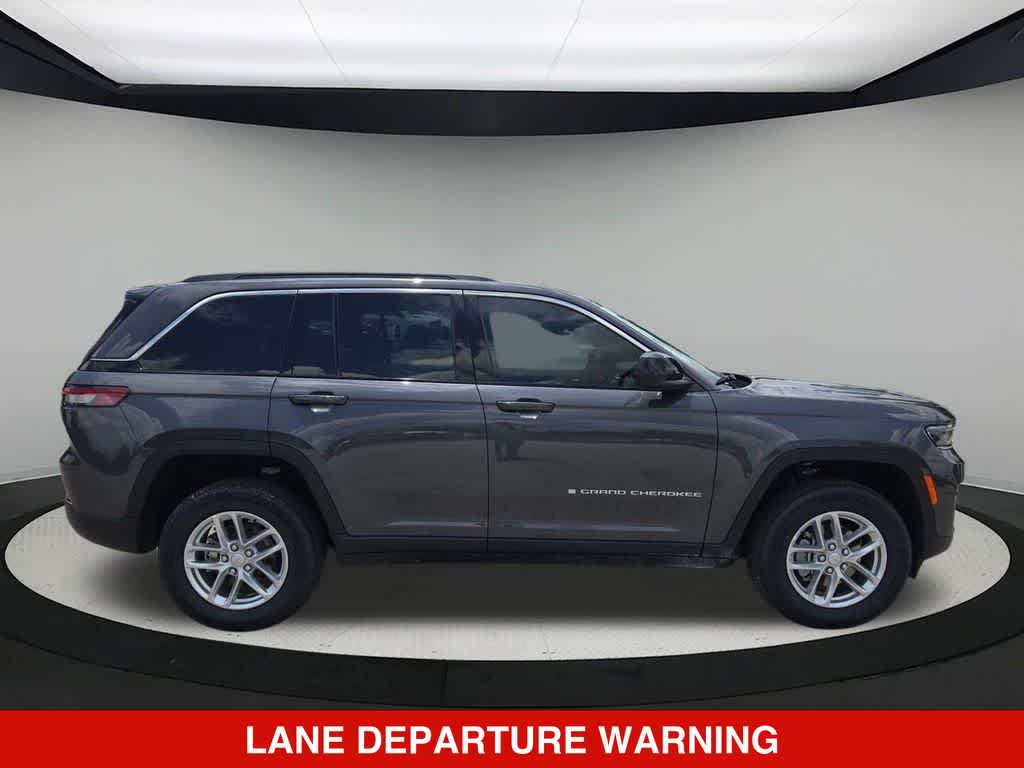Thumbnail: 2026 Jeep Grand Cherokee - 7