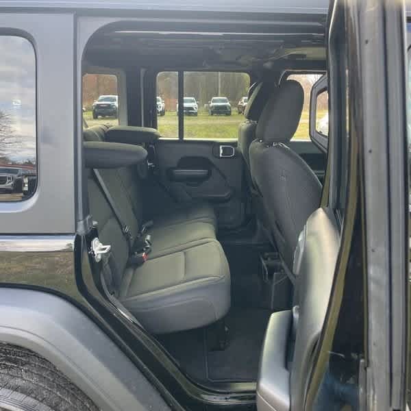 Thumbnail: 2021 Jeep Wrangler - 11