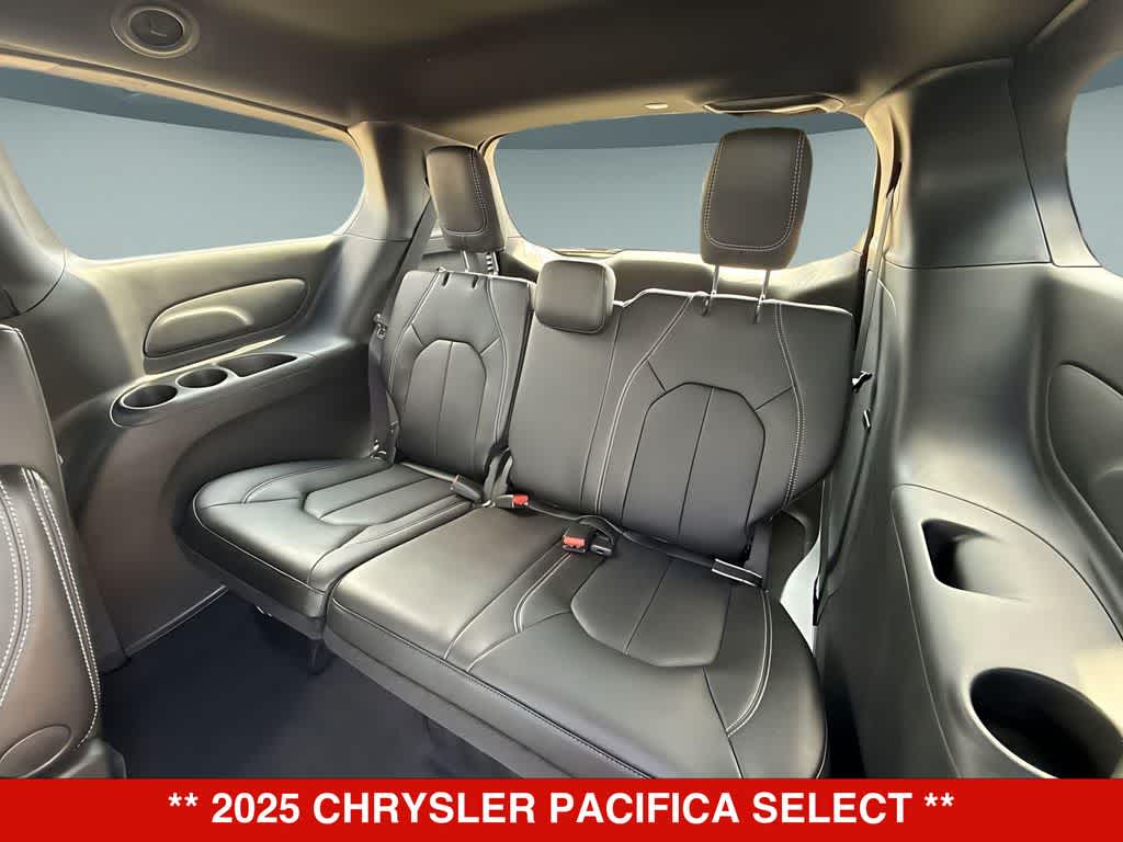 Thumbnail: 2025 Chrysler Pacifica - 13