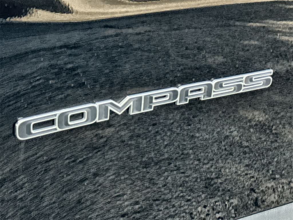 Thumbnail: 2022 Jeep Compass - 8