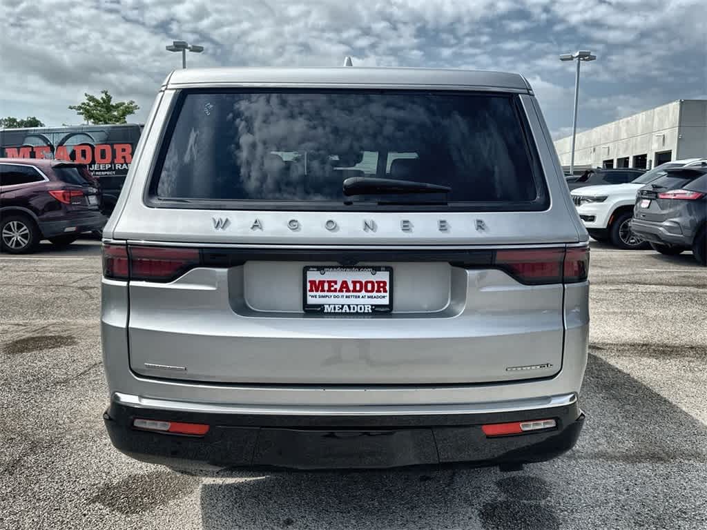 Thumbnail: 2023 Jeep Wagoneer - 5