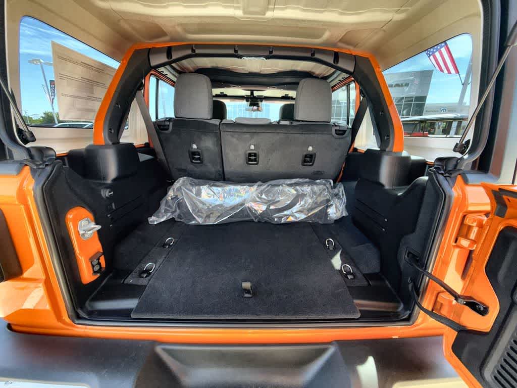 Thumbnail: 2025 Jeep Wrangler - 14