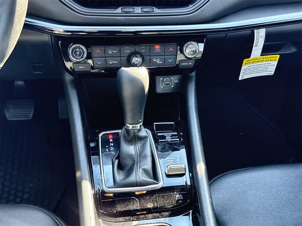 Thumbnail: 2026 Jeep Compass - 18