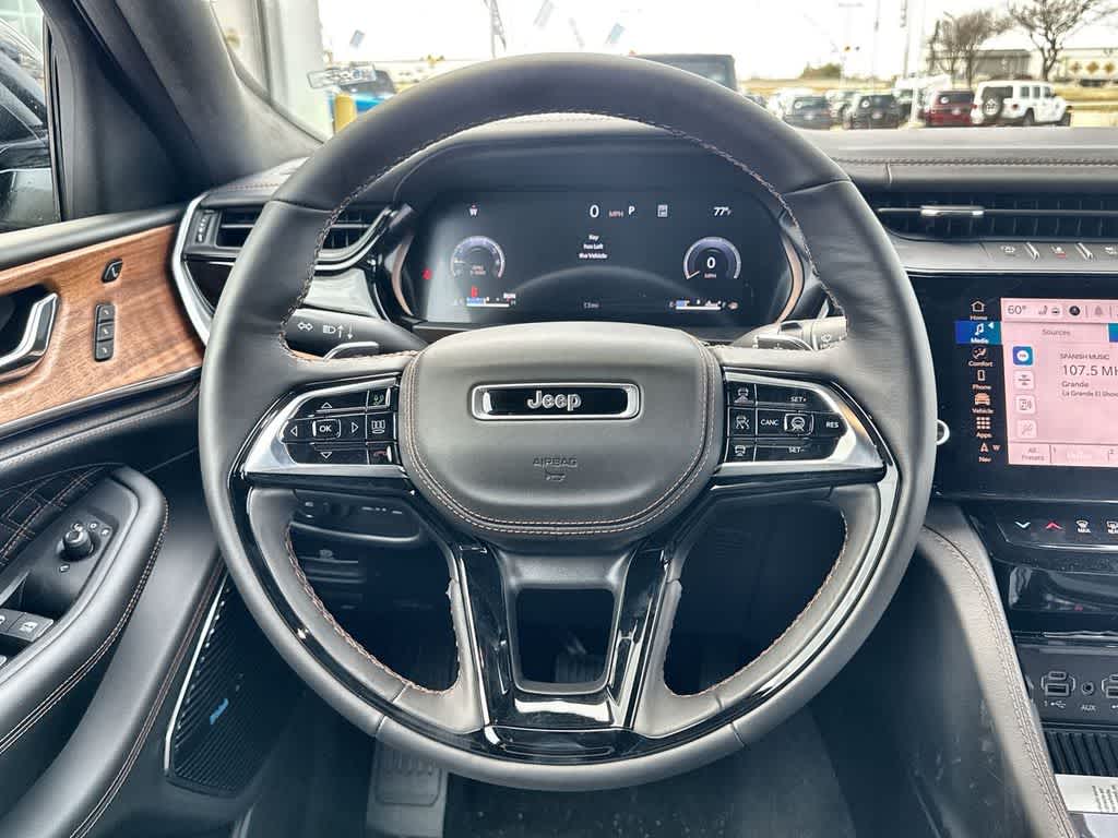 Thumbnail: 2026 Jeep Grand Cherokee - 17