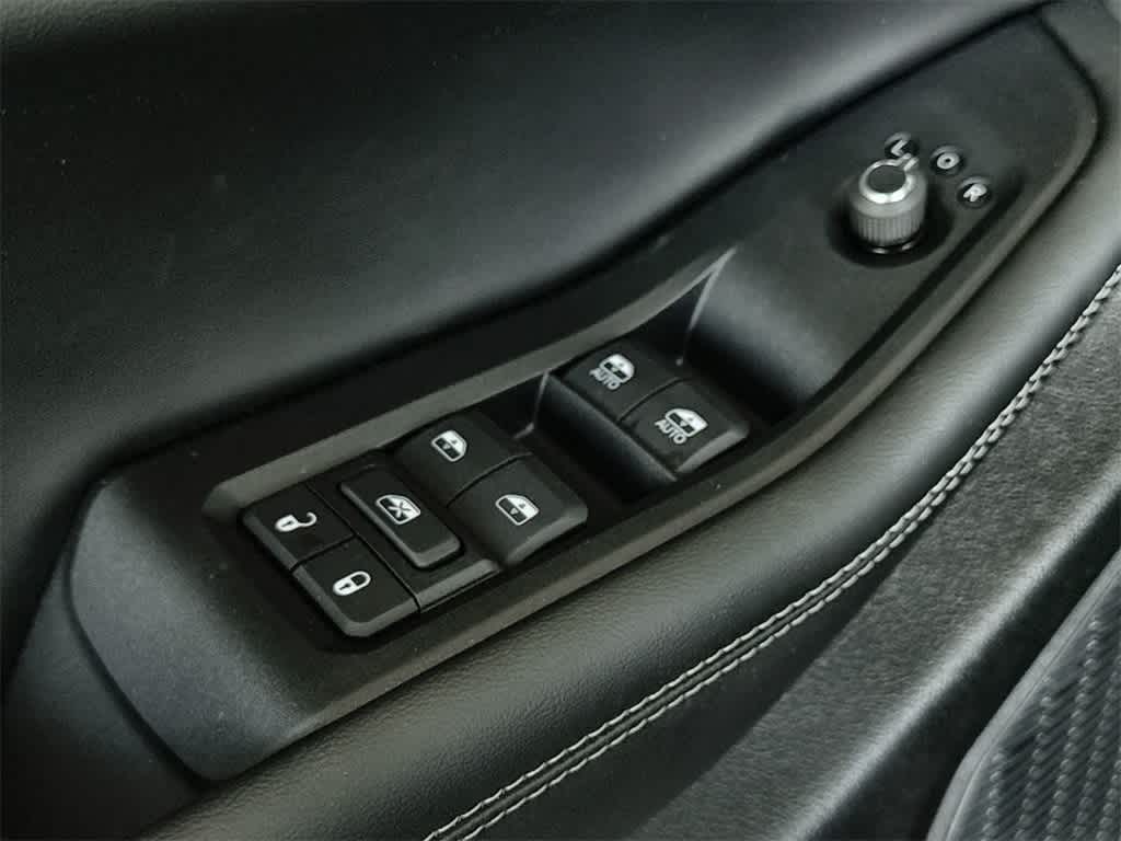 Thumbnail: 2025 Jeep Grand Cherokee - 23