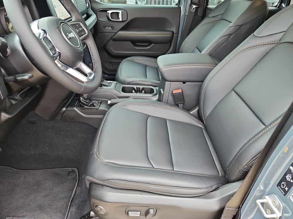 Thumbnail: 2026 Jeep Wrangler - 17