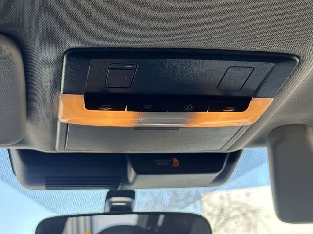 Thumbnail: 2024 Mitsubishi Outlander - 20