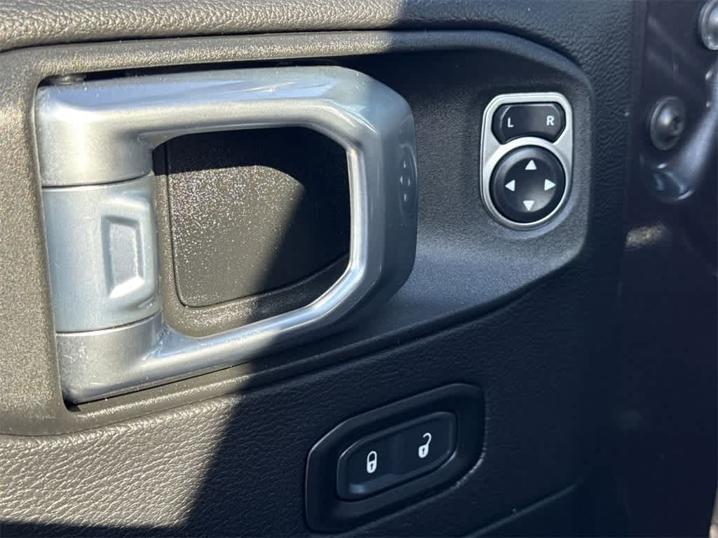 Thumbnail: 2021 Jeep Wrangler - 24