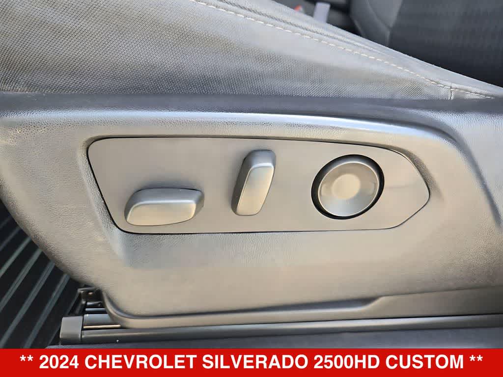 Thumbnail: 2024 Chevrolet Silverado 2500 - 18