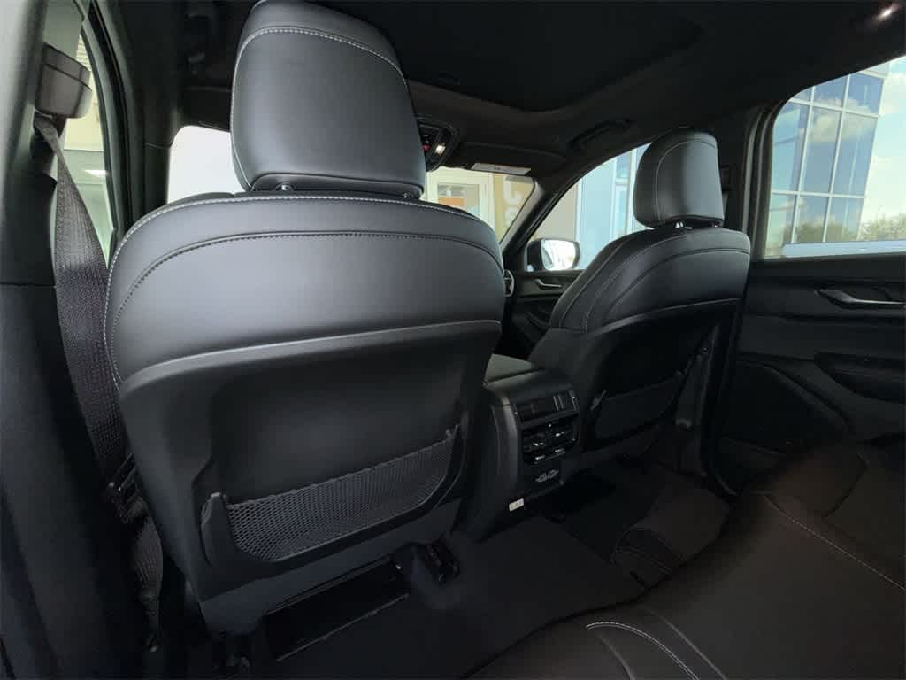 Thumbnail: 2025 Jeep Grand Cherokee - 11