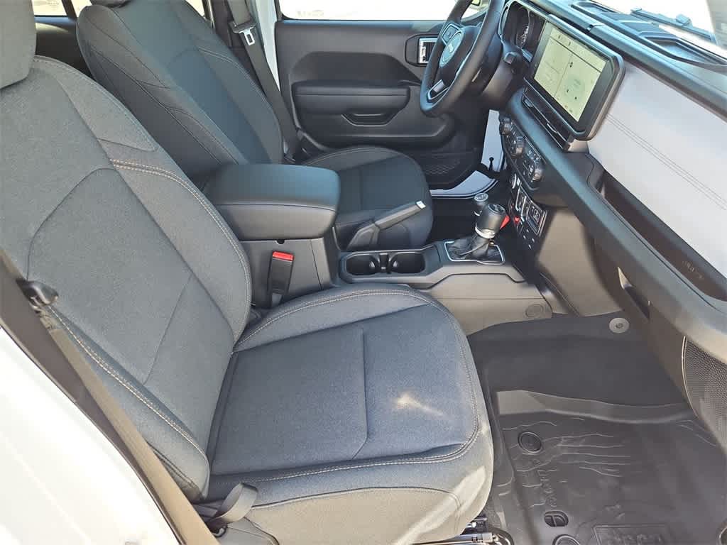 Thumbnail: 2026 Jeep Wrangler - 22