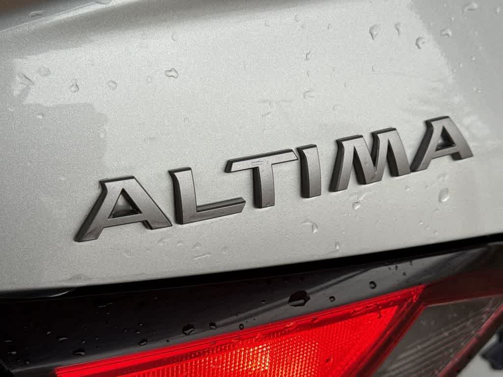 Thumbnail: 2024 Nissan Altima - 8