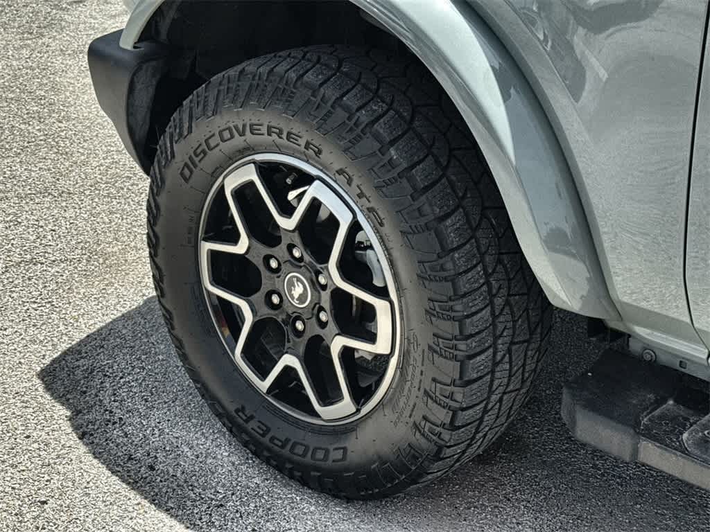 Thumbnail: 2023 Ford Bronco - 9