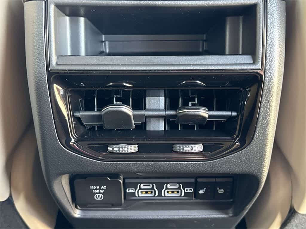 Thumbnail: 2025 Jeep Grand Cherokee - 20