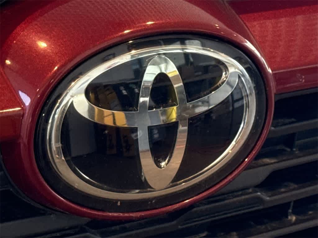 Thumbnail: 2025 Toyota RAV4 - 10