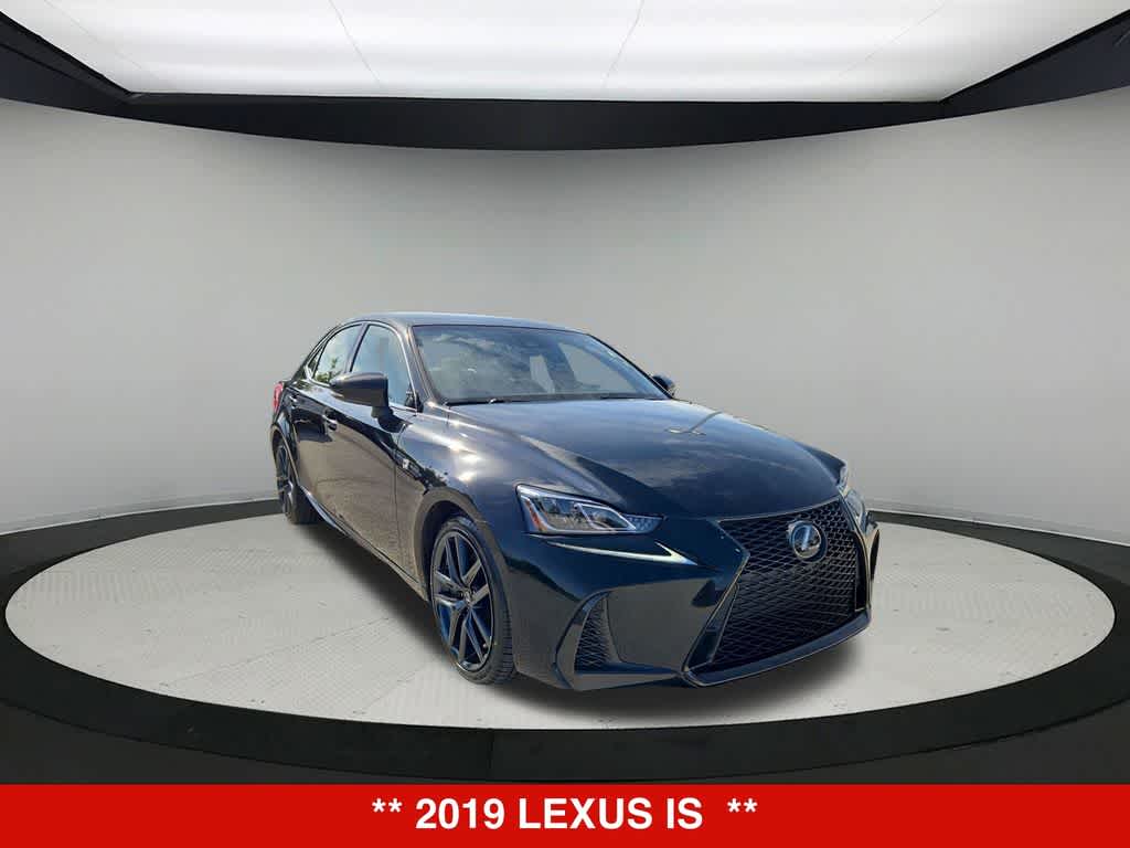 Thumbnail: 2019 Lexus IS - 8