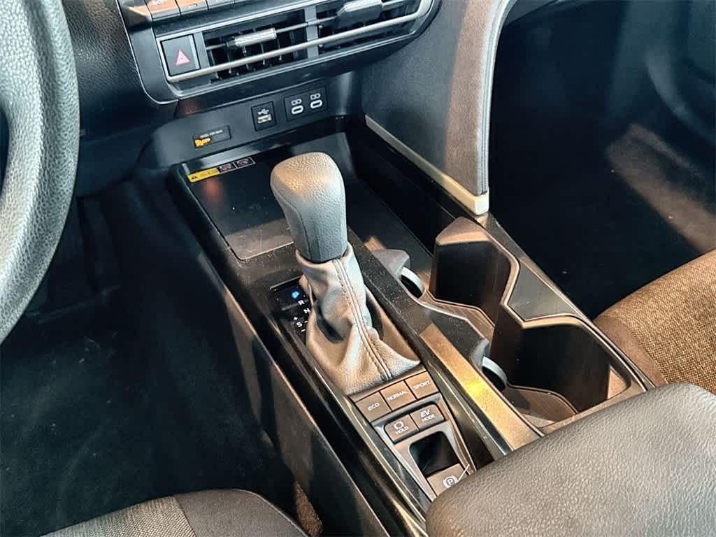 Thumbnail: 2025 Toyota Camry - 17