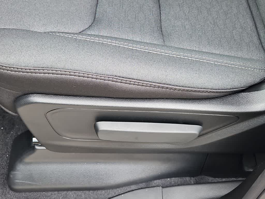 Thumbnail: 2026 RAM 1500 - 18