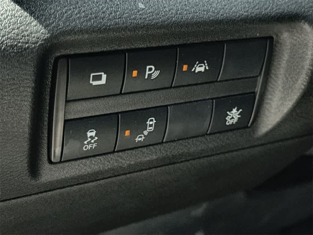 Thumbnail: 2021 Nissan Kicks - 18