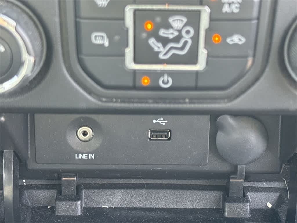 Thumbnail: 2013 Ford F-150 - 21