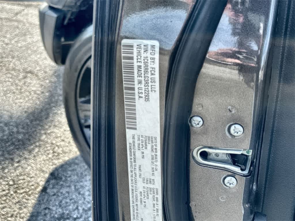 Thumbnail: 2024 RAM 1500 Classic - 25