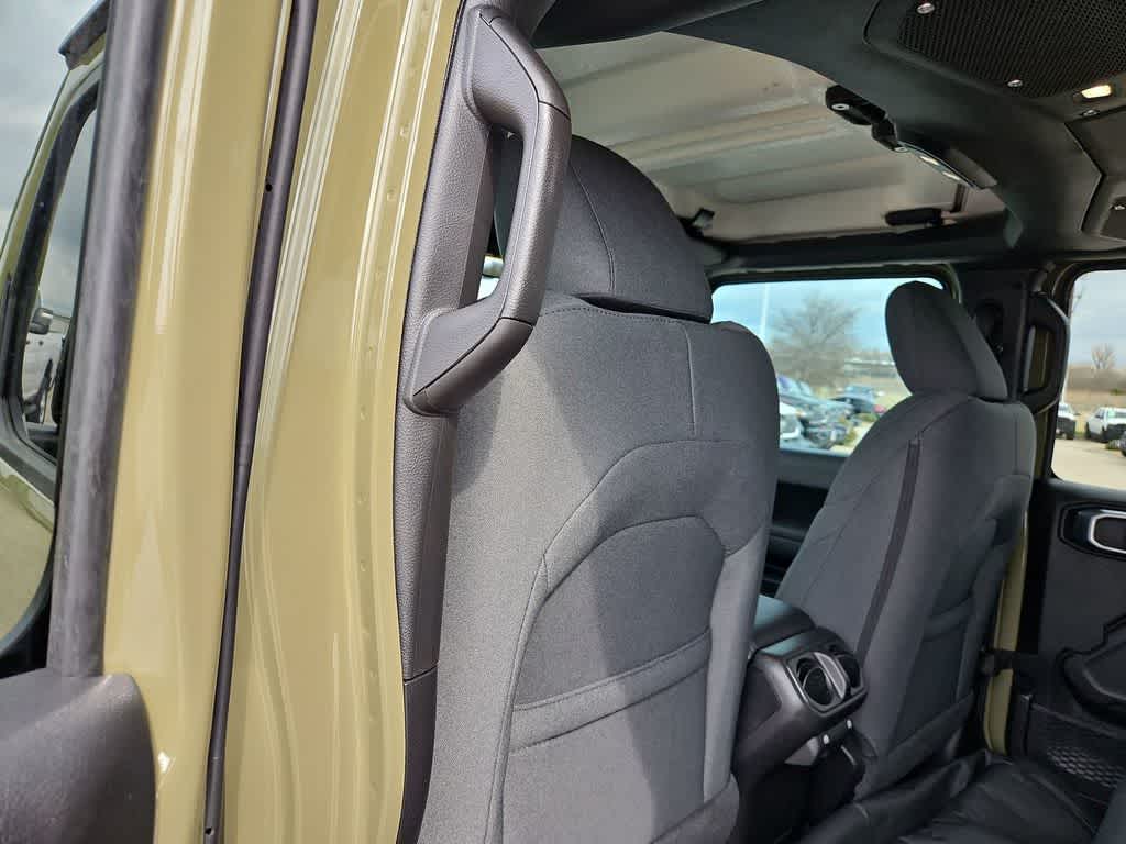 Thumbnail: 2026 Jeep Wrangler - 25