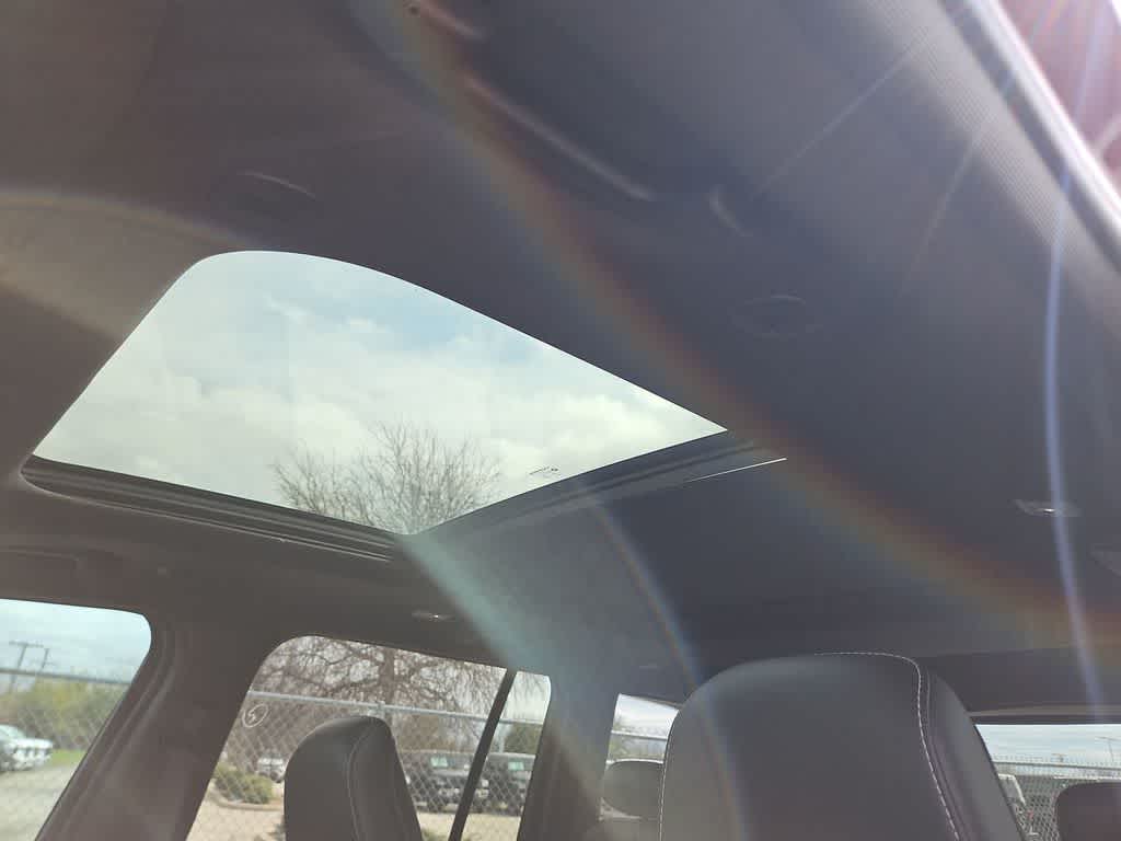 Thumbnail: 2026 Jeep Grand Cherokee - 20