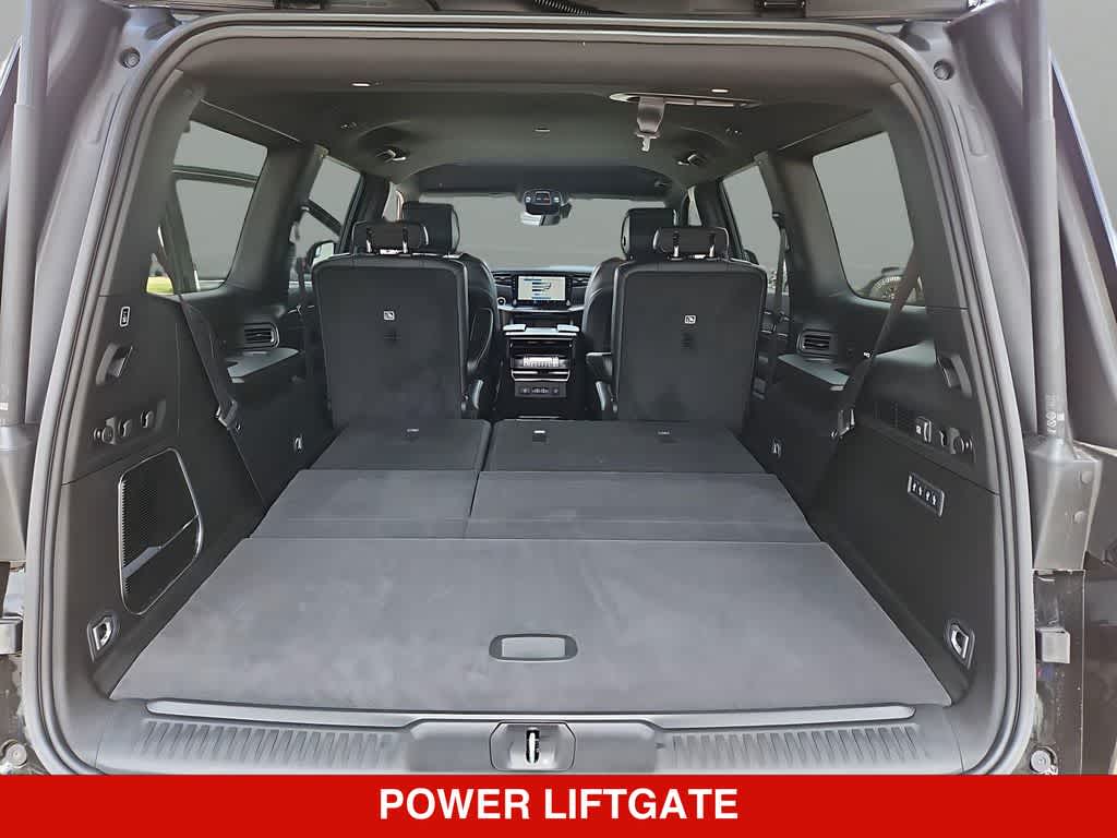 Thumbnail: 2026 Jeep Grand Wagoneer - 32