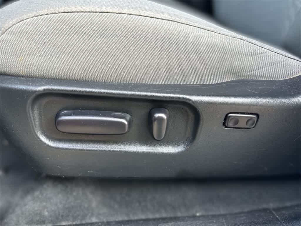 Thumbnail: 2022 Toyota Tacoma - 24