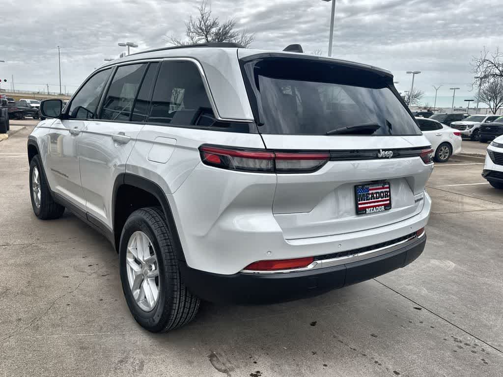 Thumbnail: 2026 Jeep Grand Cherokee - 3