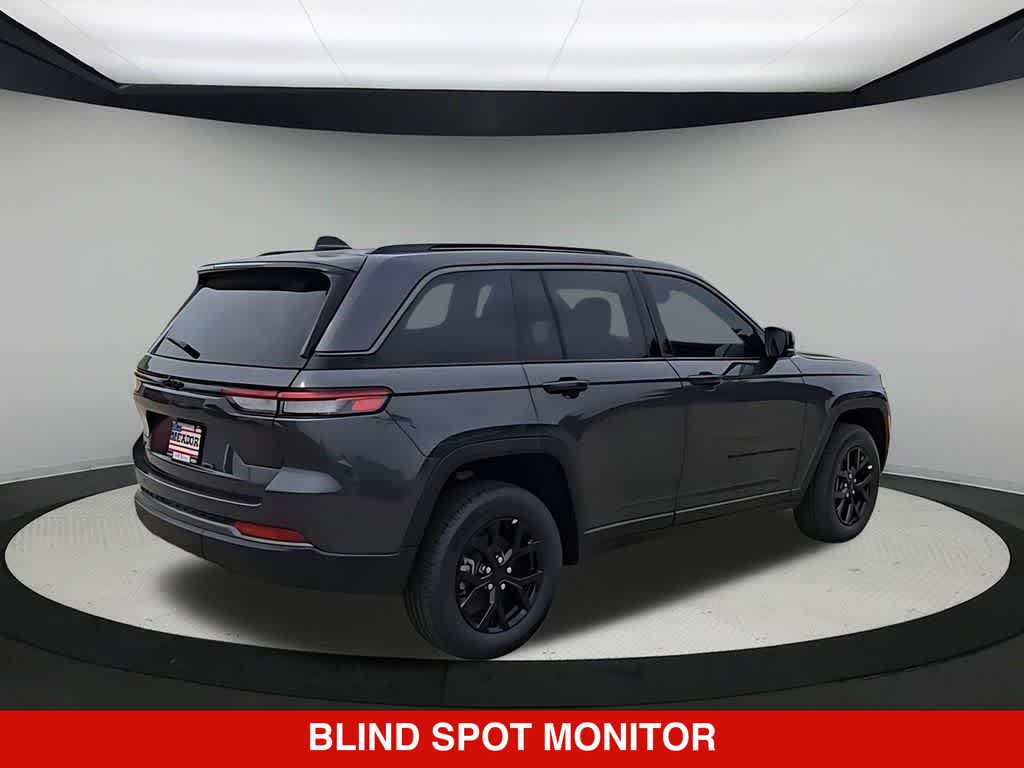 Thumbnail: 2026 Jeep Grand Cherokee - 8
