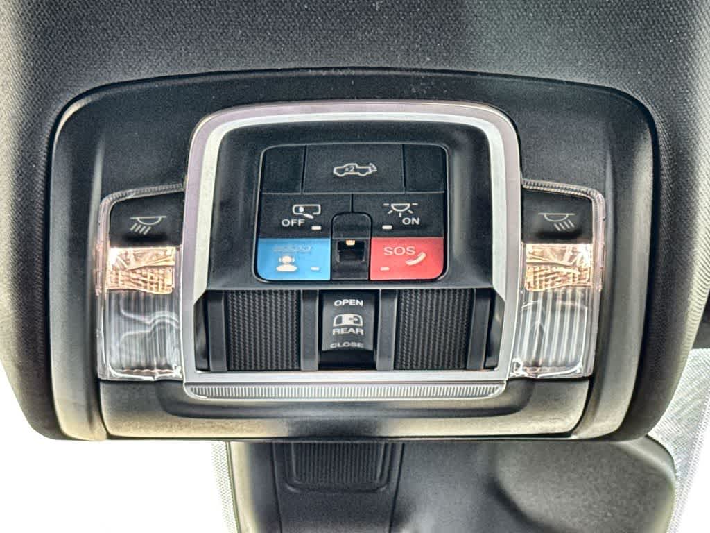 Thumbnail: 2026 RAM 1500 - 20