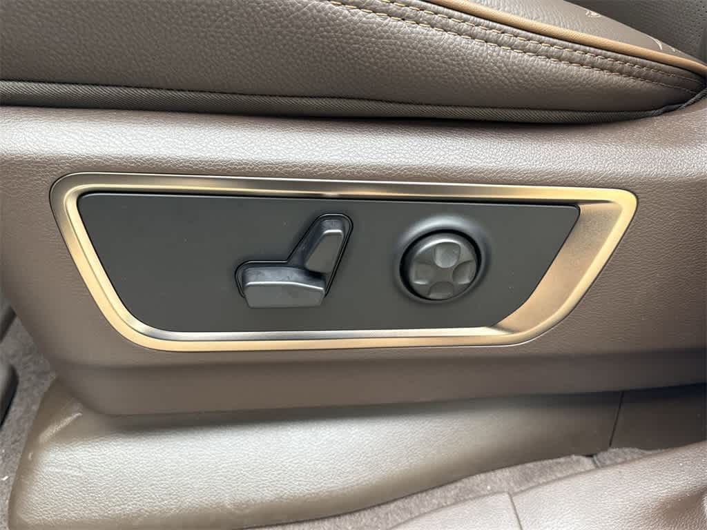 Thumbnail: 2026 RAM 1500 - 25