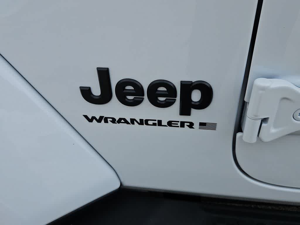Thumbnail: 2026 Jeep Wrangler - 18