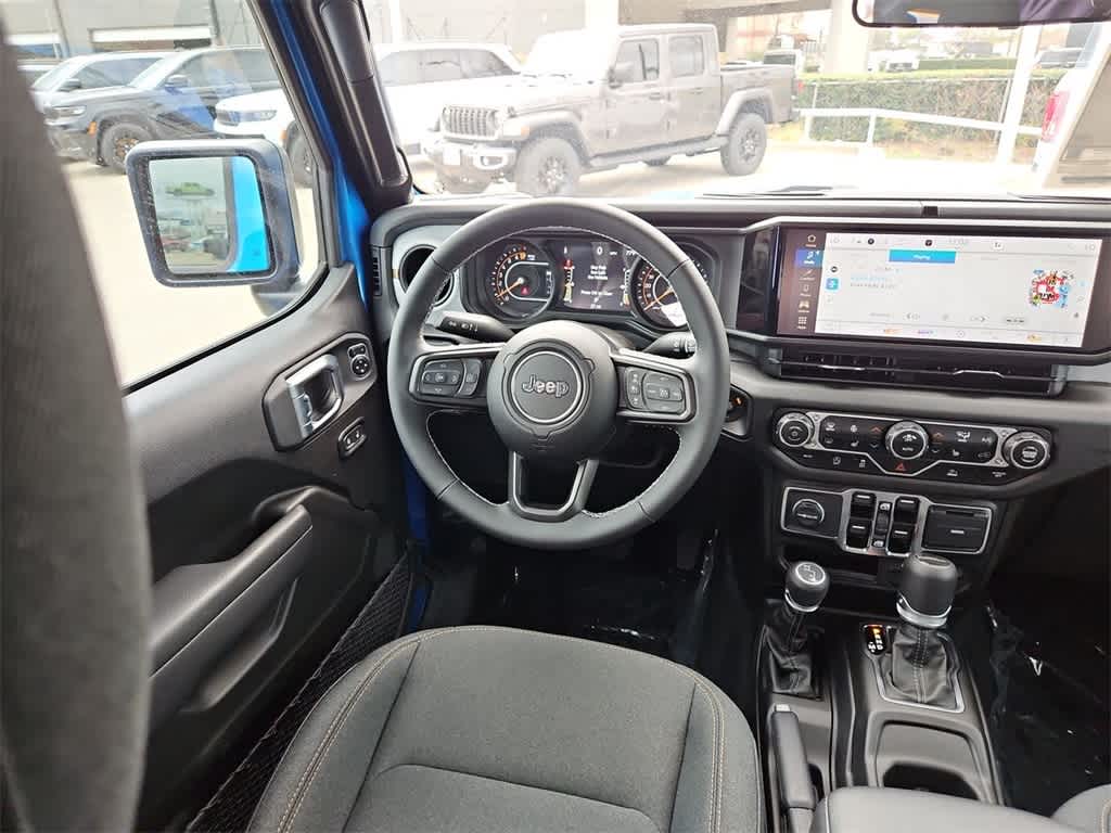 Thumbnail: 2025 Jeep Gladiator - 15