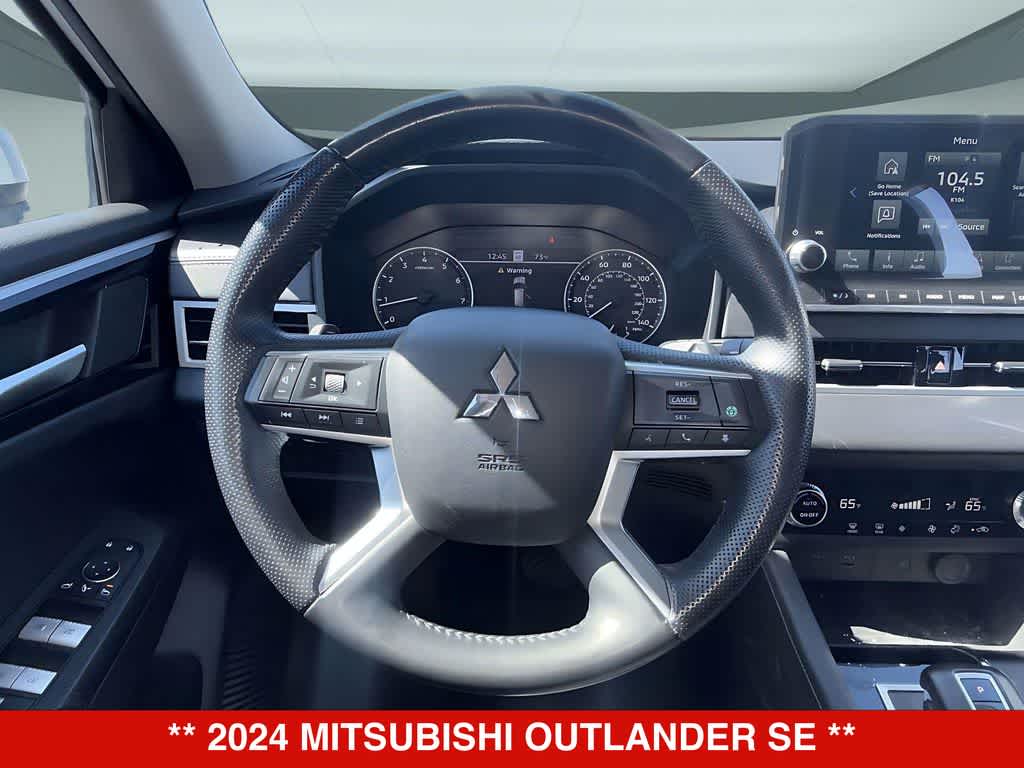 Thumbnail: 2024 Mitsubishi Outlander - 21