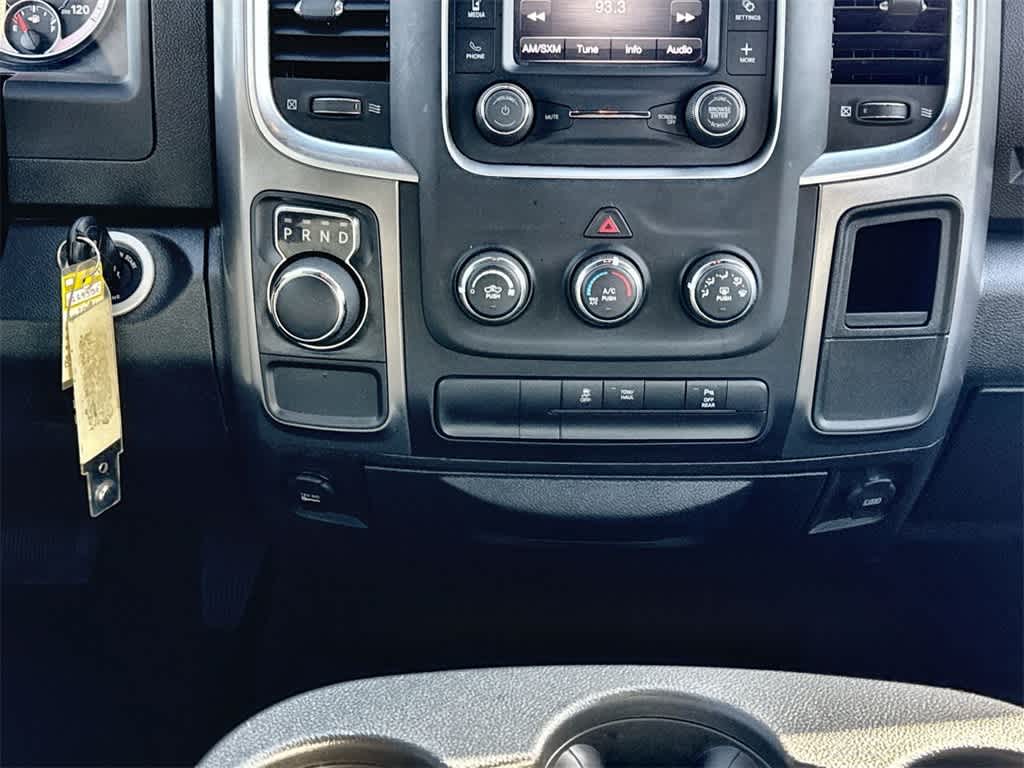 Thumbnail: 2024 RAM 1500 Classic - 17