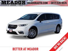 2026 Chrysler Pacifica SELECT Passenger Van