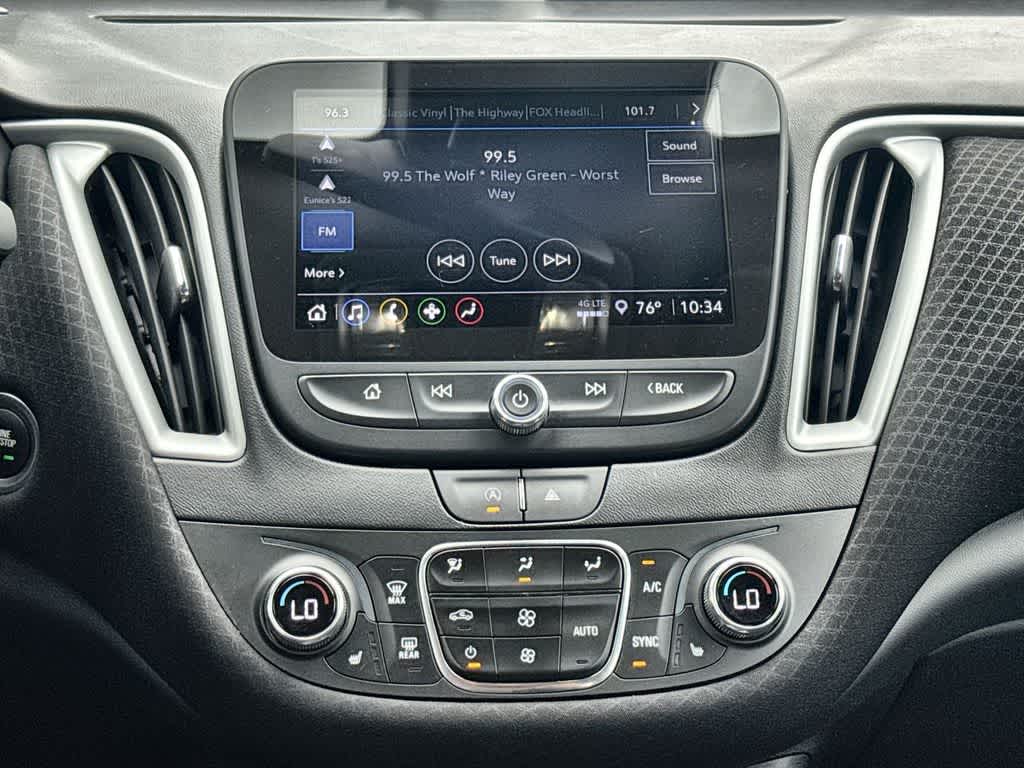 Thumbnail: 2024 Chevrolet Malibu - 18