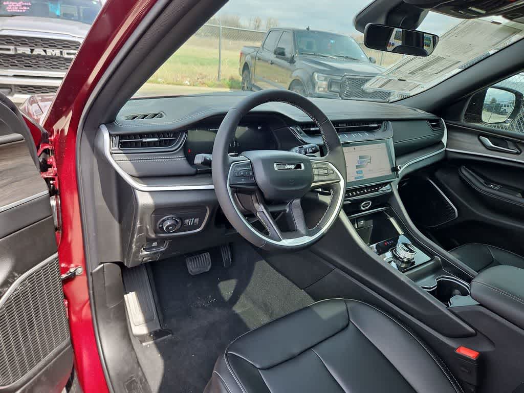 Thumbnail: 2026 Jeep Grand Cherokee - 10