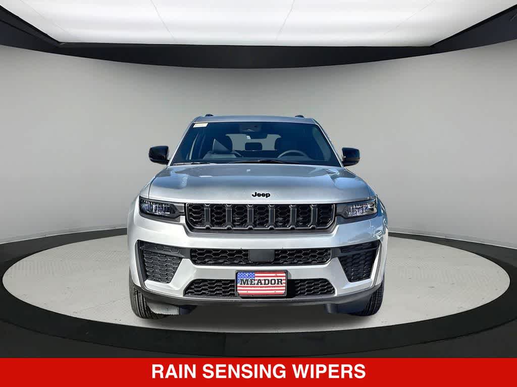 Thumbnail: 2026 Jeep Grand Cherokee - 7