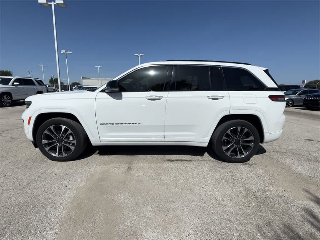 Thumbnail: 2022 Jeep Grand Cherokee - 3