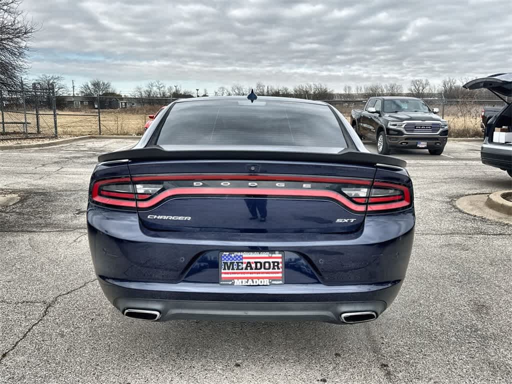 Thumbnail: 2017 Dodge Charger - 5