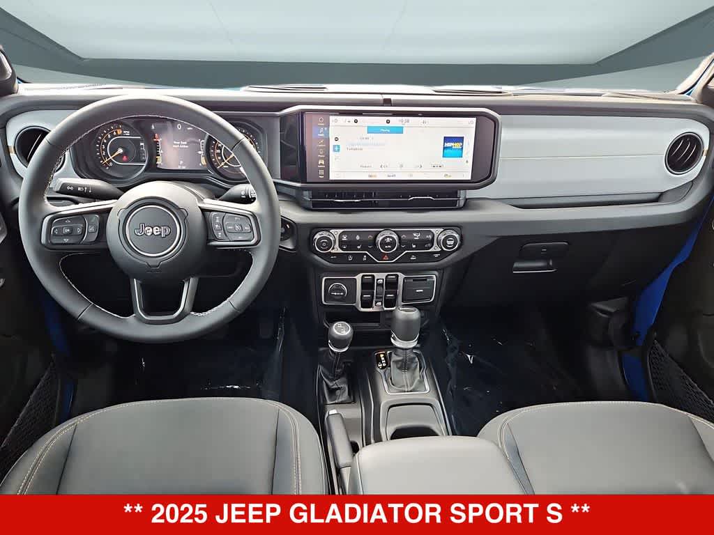 Thumbnail: 2025 Jeep Gladiator - 18